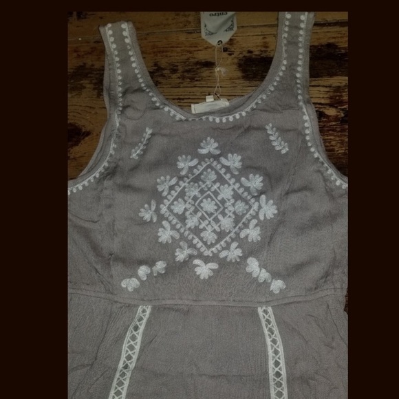 Boho Chic Embroidered Gauze Dress - Picture 6 of 7